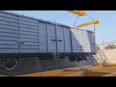 覆われた鉄道車両